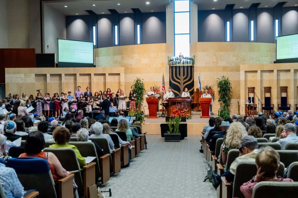 A full sanctuary during High Holy Days services