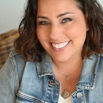 Nicole-Nevarez-circle-bd00c1cd85eb6297e15d3f574f80dab1-2kmy7i6ne81j image